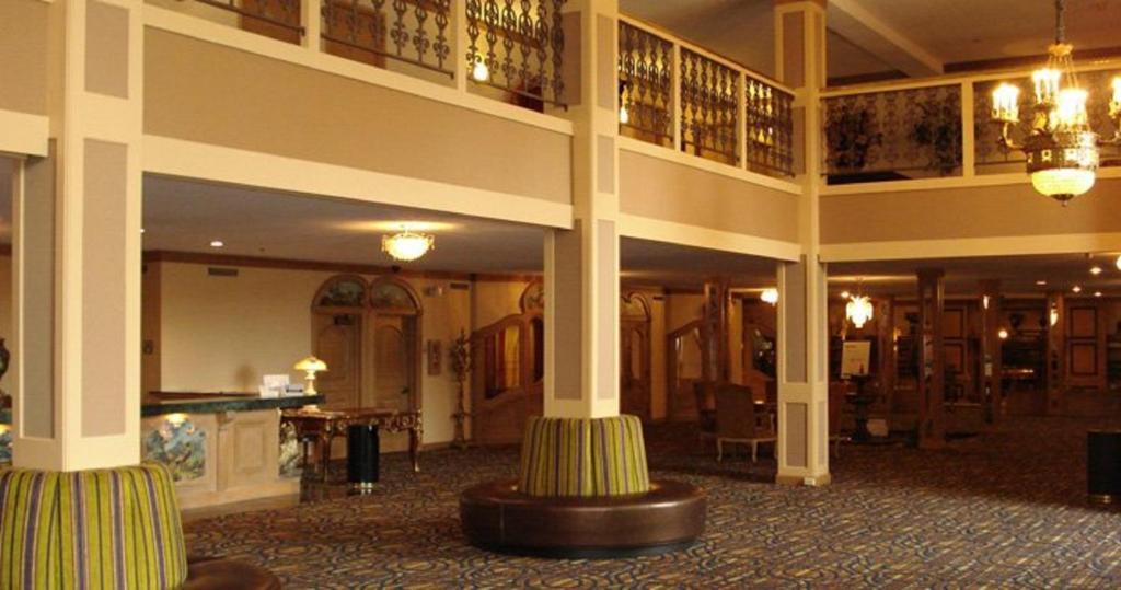 The Chateau Bloomington Hotel And Conference Center Zewnętrze zdjęcie