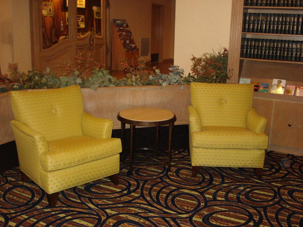 The Chateau Bloomington Hotel And Conference Center Zewnętrze zdjęcie